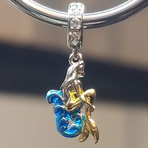 Lovely Mermaid Charm/Pendant
